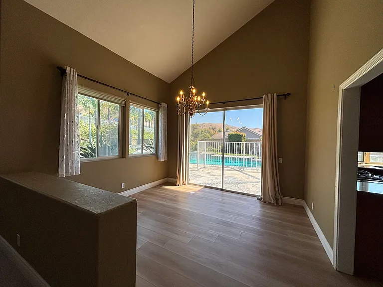 5530 Elderberry Ln — Photo 9