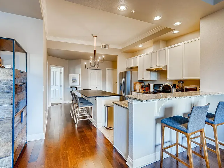 1700 N Emerson St #308 — Photo 6