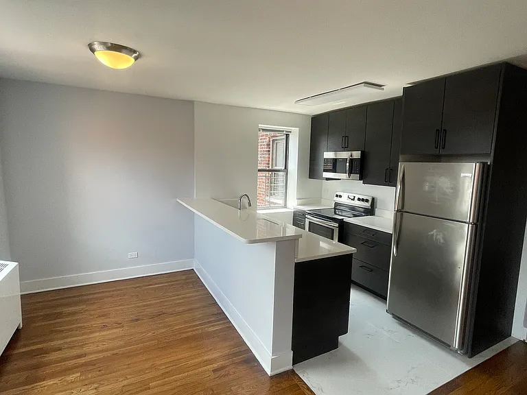 1097 Walton Ave #2A — Photo 1