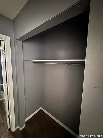 1 bed, 1.0 bath, 4398 sqft, $800 — Photo 4