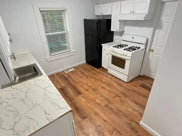 8 Cherry St, Lowell, MA