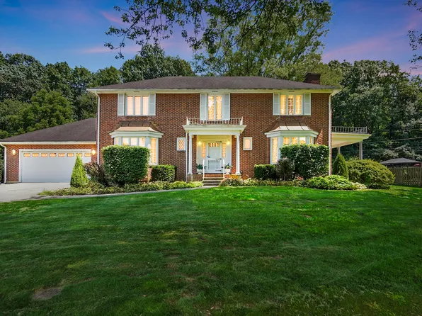 3436 Cambridge Dr, Springfield, OH 45503