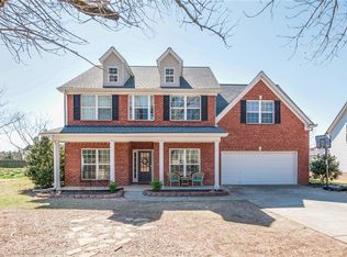 824 Port West Dr, Auburn, GA 30011