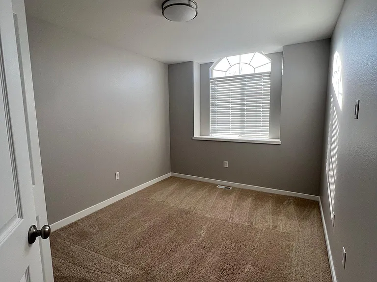 Upstairs Bedroom 1