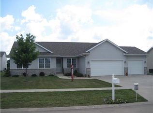 1605 49th St, Marion, IA 52302