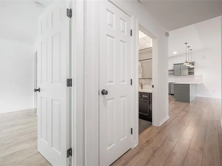 1508 E Jean St — Photo 34