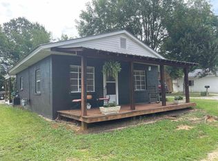 580 Cravens Dr, Savannah, TN 38372