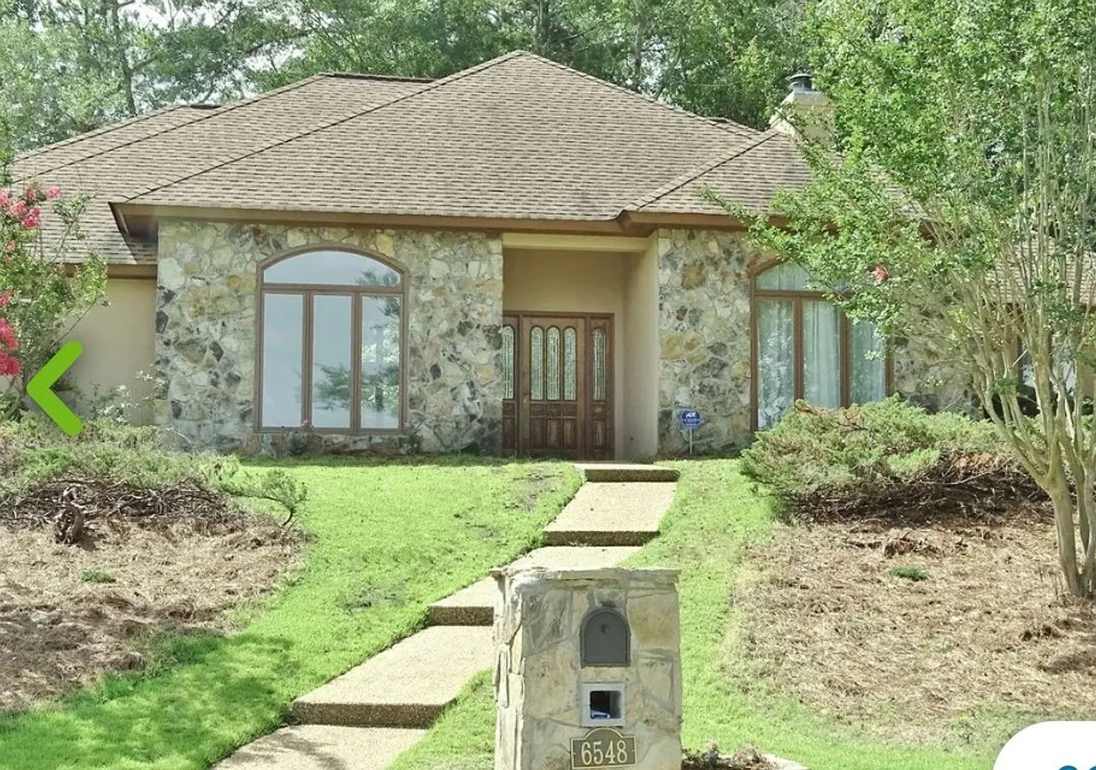 Beaver Run in Midland 2526 sf, Garage, 3 BR 2/5 BA fenced back - neighborhood pool, lake, tennis — Photo 1