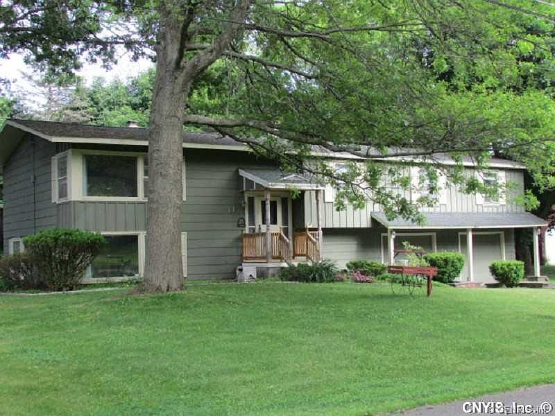 1st image of 3996 Crestwood Ct