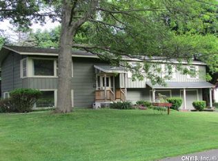 3996 Crestwood Ct, Cortland, NY 13045