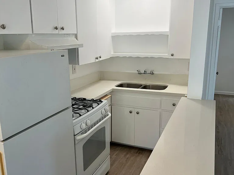 1306 Arizona Ave #C-1 — Photo 1