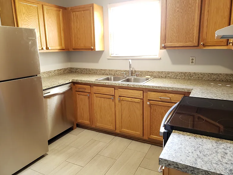8705 Granby St — Photo 9