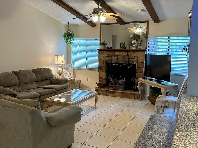 5924 Pebble Ln — Photo 5
