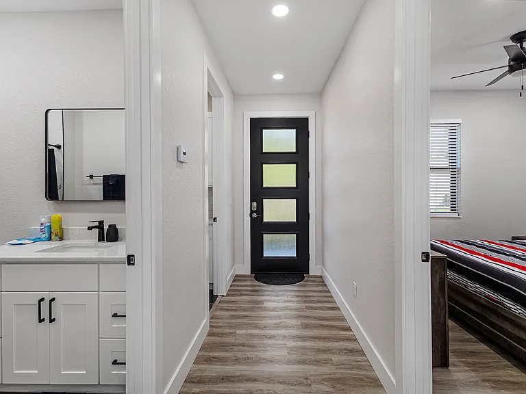 550 Battle Ave #550 — Photo 8