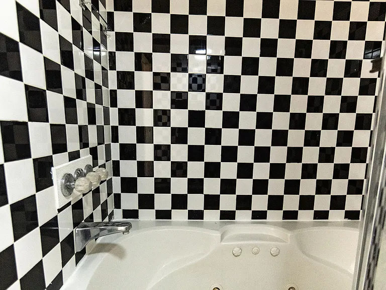 601 E 2nd Ave #2 — Photo 19