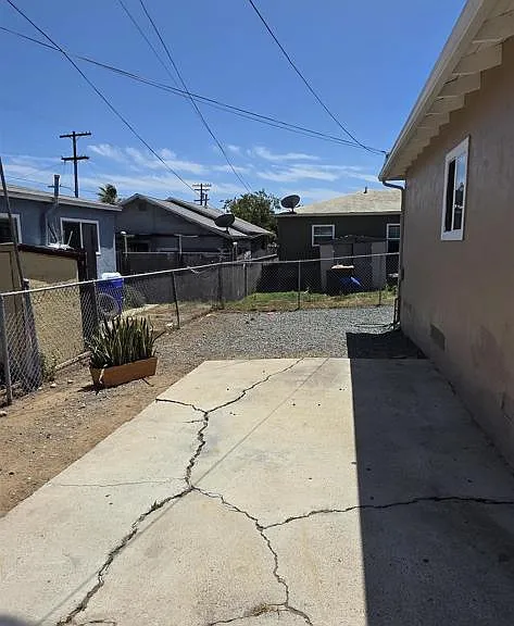 3886 Superior St — Photo 12