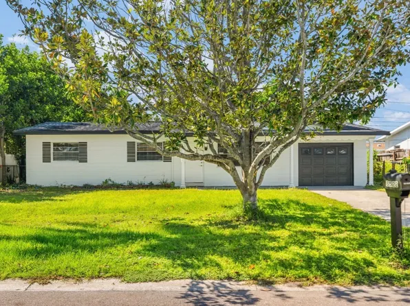 8522 75th Pl, Seminole, FL 33777