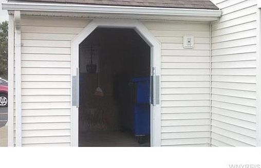4th image of 400 West Ave Unit C6
