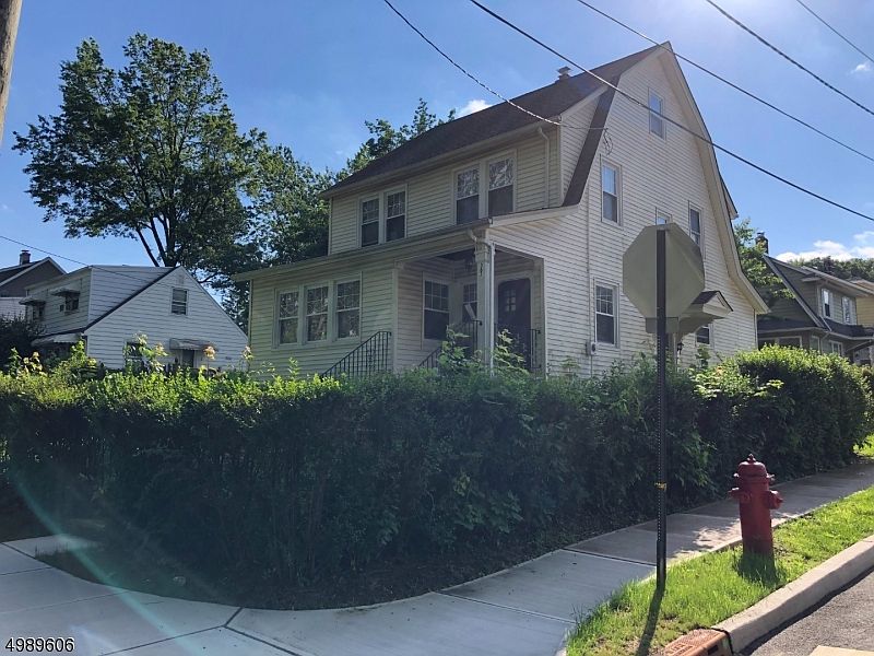 1st image of 387 Olcott St