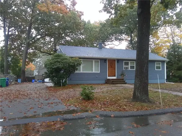 148 Haswill St, Warwick, RI 02889