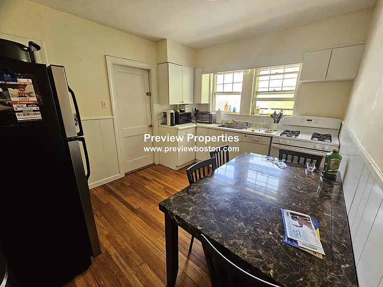 14 Champney St #2P — Photo 20
