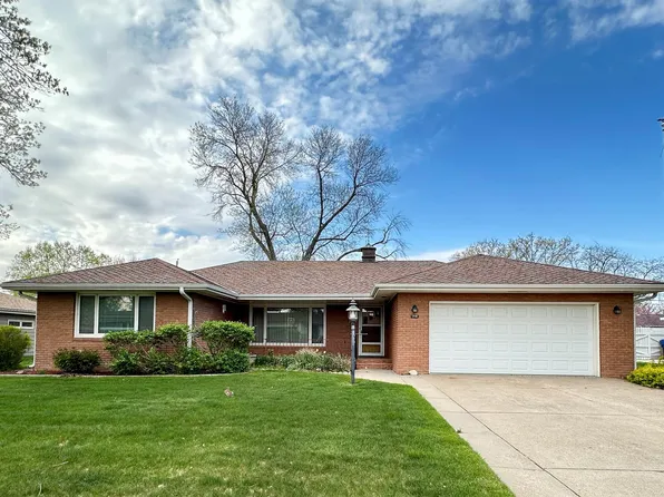 1718 Phelps Ave, Fremont, NE 68025