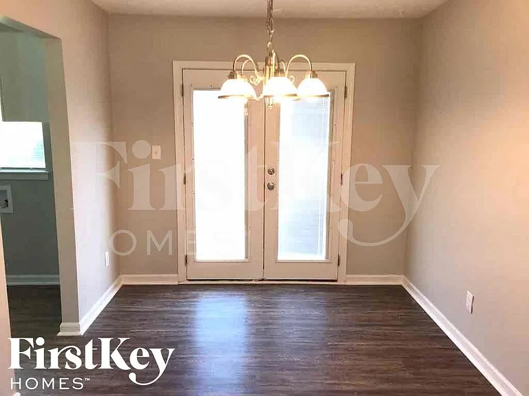 11198 Shannon Cir — Photo 7