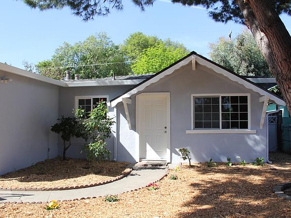 2nd image of 3839 Ezie St