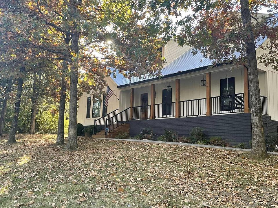 2nd image of 295 Barton Ave