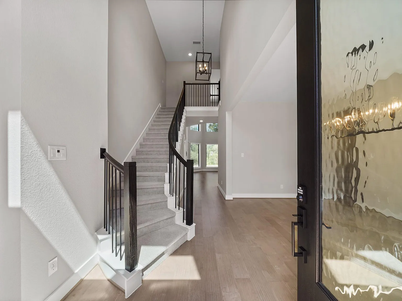 4 bed, 4.5 bath, 3237 sqft, $5,000 — Photo 4