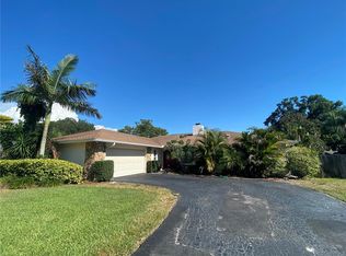 90 Citrus Ct, Palm Harbor, FL 34683