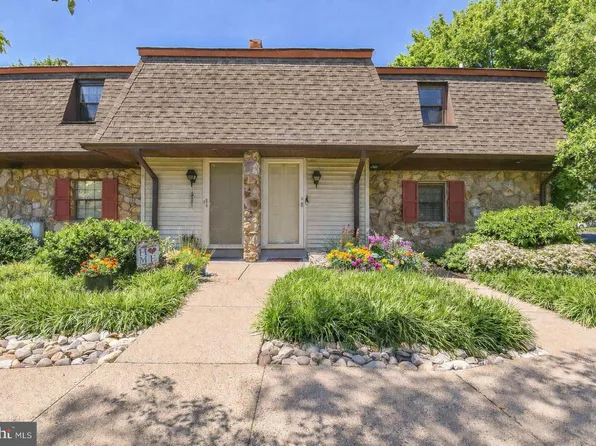440 S State St APT D7, Newtown, PA 18940