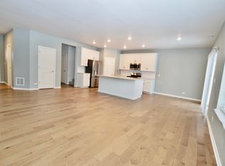 1029 Draper Rd, McHenry, IL 60050