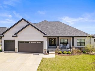 804 Walter Run, Waunakee, WI 53597