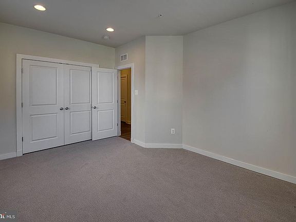 Entryway-bedroom, den, or playroom!