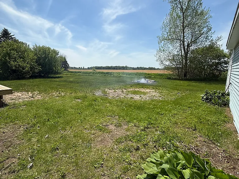 1442 Eleven Mile Rd — Photo 16