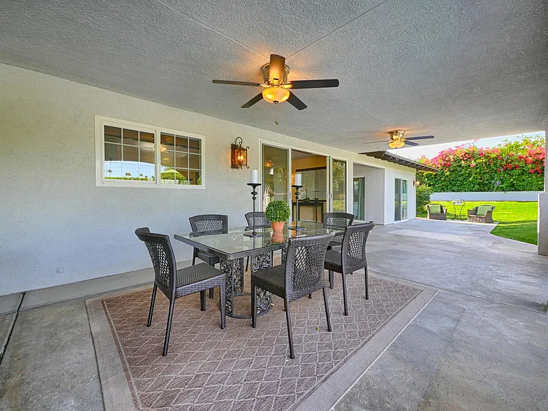 72248 Desert Dr — Photo 32
