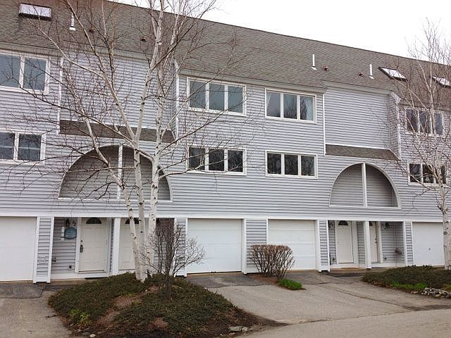 1st image of 26 Walnut St #3b)