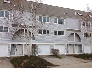 26 Walnut St #3B), Old Orchard Beach, ME 04064