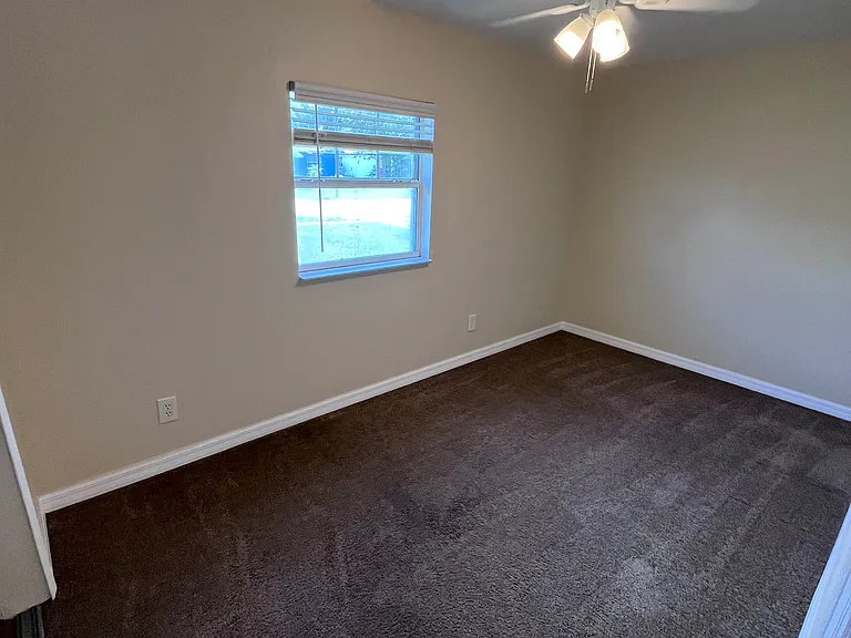 3010 Oaklawn Ave — Photo 11