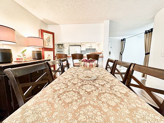5th image of 244 S La Fayette Park Pl APT 204