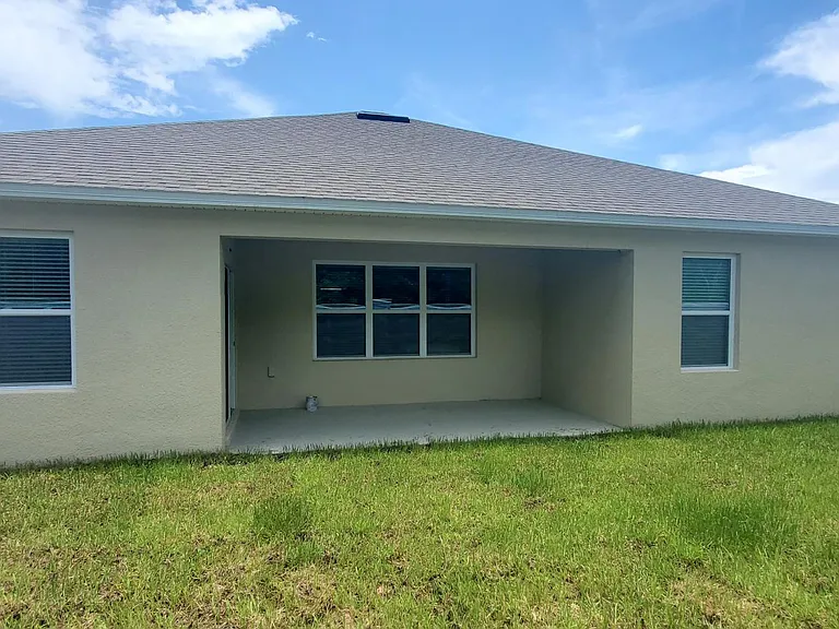 204 Sunset Point Dr — Photo 2