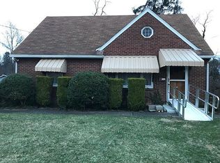 71 Valleyview Dr, Ambridge, PA 15003