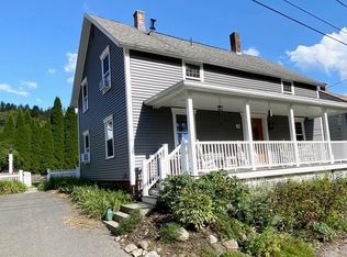 34 Mechanic St, Gilbertville, MA 01031