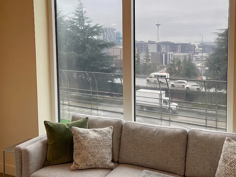 Bell View Apartments — Photo 117