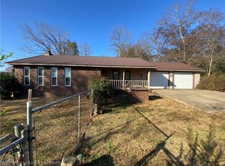 16823 N Lee Creek Rd, Chester, AR 72934