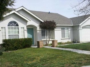 210 Maple St, Hollister, CA 95023