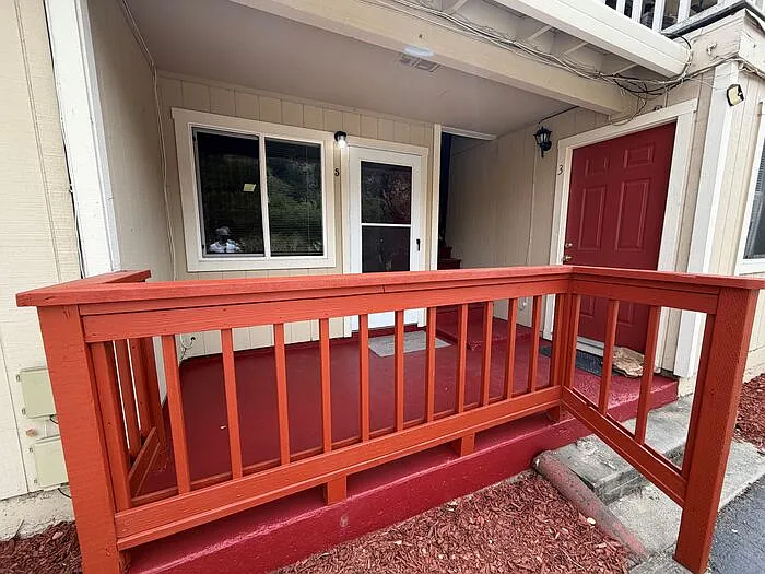 2 bed, 1.0 bath, 565 sqft, $2,095 — Photo 2