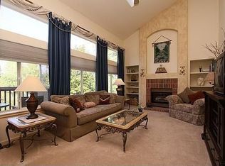 7104 S Acoma Way, Littleton, CO 80120