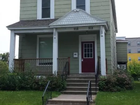 918 Vine St, La Crosse, WI